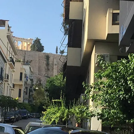 Apartment Acropolis Caryatids 1