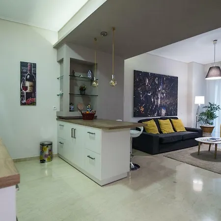 Acropolis Caryatids 1 Apartment *